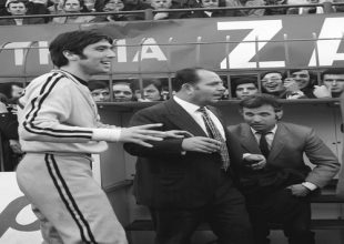 «Άρχοντας με τη φανέλα της ΑΕΚ»