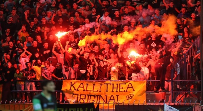 Τρέλα για την ΑΕΚ στην Καλλιθέα (vids)