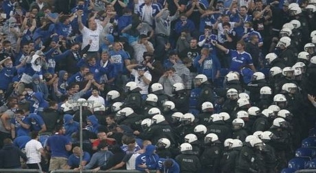 Με άλλο λεωφορείο στη Θεσσαλονίκη η Σάλκε Με άλλο λεωφορείο στη Θεσσαλονίκη η Σάλκε