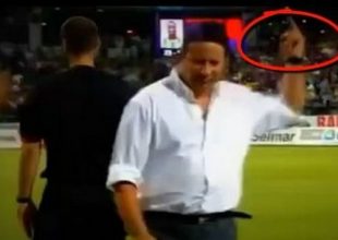 Ξέσπασε δείχνοντας το μεσαίο δάχτυλο στον διαιτητή