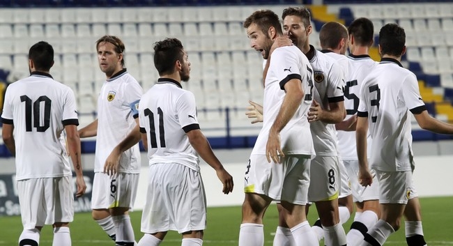 Τα… βρίσκει με Πλατέλλα και ανεβαίνει!