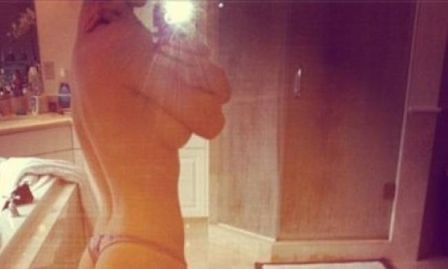 Ποια καλημέρισε τους θαυμαστές της στο Instagram… topless;