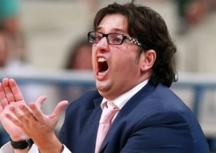Κορωνιός: “Δεν πρέπει να σταυρώσουμε τον Τρινκιέρι”