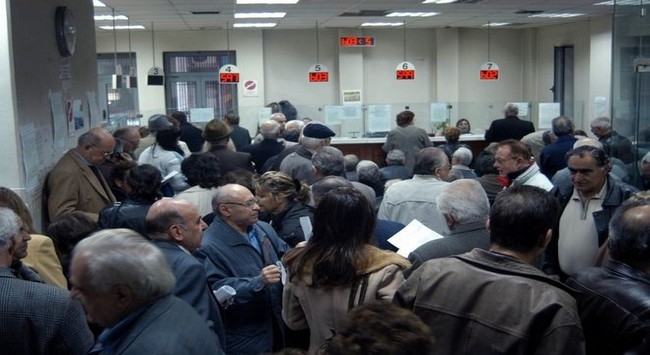 Νέες μειώσεις σε συντάξεις και εφάπαξ – Μέχρι και 20% το ψαλίδι στις επικουρικές
