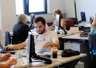 Προσλήψεις 5.590 συμβασιούχων στους δήμους για το 2013