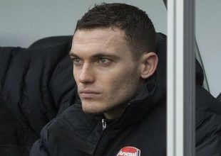 Ανοίγει την πόρτα της εξόδου ο Φερμάελεν