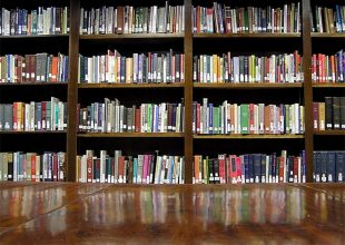 Ανταλλακτική βιβλιοθήκη στο κέντρο της Αθήνας