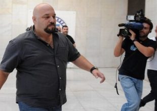 Φραστική επίθεση Παναγιώταρου, Μίχου σε ΜΜΕ (vids)