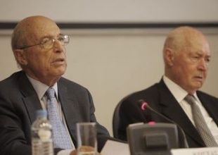 Στηρίζει την κίνηση των “58” ο Κώστας Σημίτης