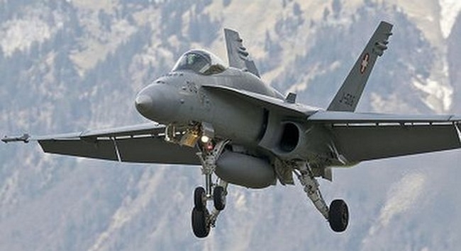 Συντριβή μαχητικού αεροσκάφους στην Ελβετία
