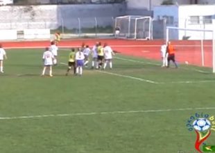 Γυναίκα σκόραρε από κόρνερ (vid)