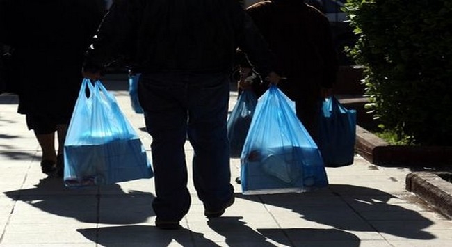 Από σήμερα η διανομή δωρεάν τροφίμων σε απόρους