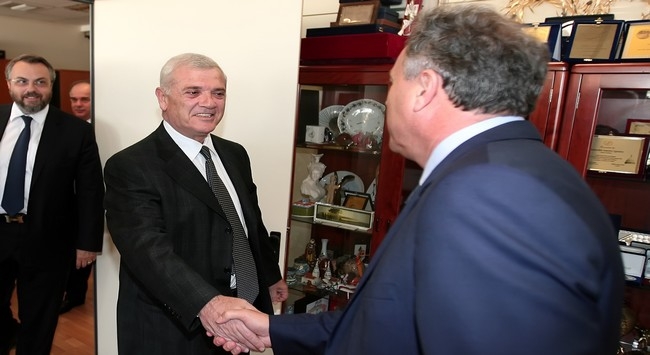 Συνάντηση Μελισσανίδη – Μανιάτη Συνάντηση Μελισσανίδη – Μανιάτη