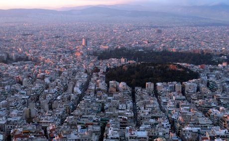 Επτά δισ. ευρώ στα ταμεία από τους φόρους ακινήτων