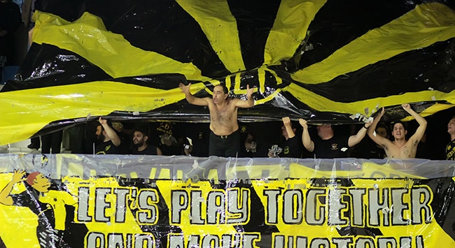 Κι όπου κι αν παίζεις θα σ’ ακολουθώ! (pics)