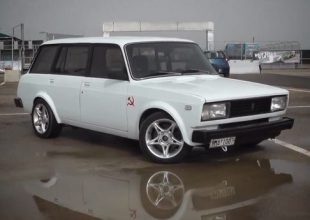 Video: Lada Vs Porsche 911 GT2 RS στην Ελλάδα