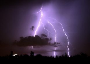 Απίστευτο περιστατικό: Μαθητής τραυματίστηκε από κεραυνό