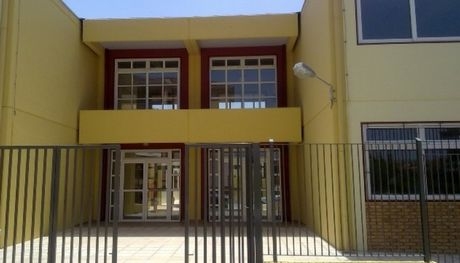 Διέκοψαν το μάθημα για να πάρουν τα παιδιά τους λόγω ψύχους