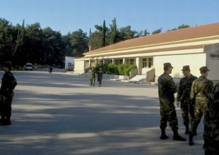 Τιμές Κολωνακίου στα Κ.Ψ.Μ. των στρατοπέδων