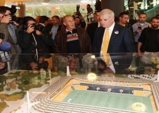 Πανικός και για την μακέτα