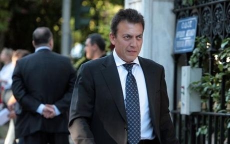 Ανοιχτό το θέμα των ομαδικών απολύσεων Ανοιχτό το θέμα των ομαδικών απολύσεων