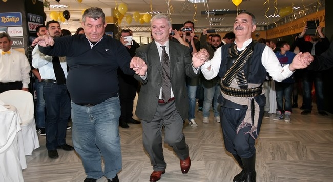 Υπομονή… σε 1-2 χρονάκια θα σας χορέψει στο ταψί
