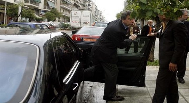 Συνελήφθη ο πρώην υπουργός Μιχάλης Λιάπης