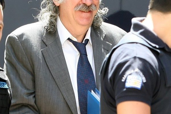 Δημιούργησαν θέμα με τον Οικονομόπουλο οι νομικοί του Ψωμιάδη