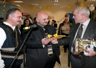 Τα δώρα του Μελισσανίδη (vid)