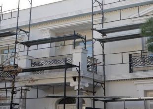 Ανακαινίζει την βίλα του ο Ψωμιάδης!