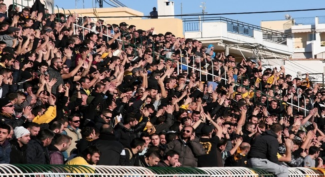 Σε όλα τα γήπεδα της γης (vids)