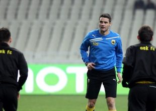 Έμεινε στην Αθήνα ο Κέζος