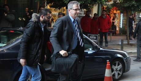 Αμετακίνητη η τρόικα. Καμία συμφωνία για τους πλειστηριασμούς