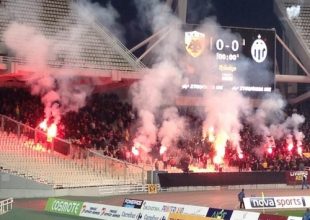 Η εντυπωσιακή είσοδος της ΑΕΚ (vid)