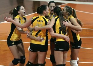 «Διπλή» και βίντεο για τα κορίτσια