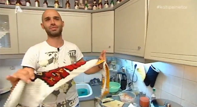 Τρελός ΑΕΚτζής στο «Κάτι ψήνεται» (vid)