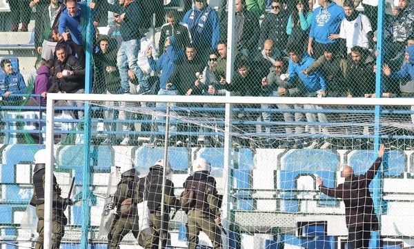 Κυβερνητική παρέμβαση για τα επεισόδια στο Αιγάλεω