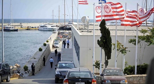 Κουράστηκε η ερυθρόλευκη προπαγάνδα…
