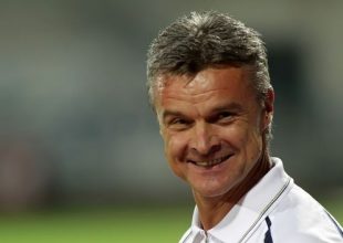 Τέλος ο Βαζέχα από την Καλλιθέα