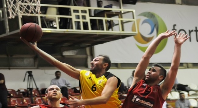 Νίκη στο ρελαντί για τη Βασίλισσα