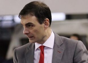 Mπαρζτώκας: “Μας έφτυναν”