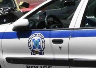 Ανάγκαζαν την 9χρονη κόρη τους να πουλάει χαρτομάντιλα και συνελήφθησαν