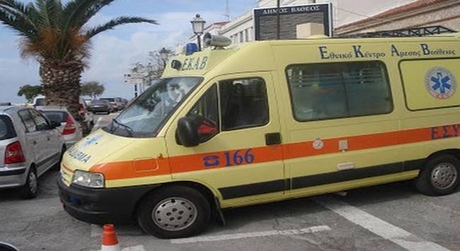 Τραγωδία στο Περιστέρι: Γυναίκα αυτοκτόνησε πηδώντας από τον 6ο όροφο του κτιρίου της Περιφέρειας Τραγωδία στο Περιστέρι: Γυναίκα αυτοκτόνησε πηδώντας από τον 6ο όροφο του κτιρίου της Περιφέρειας