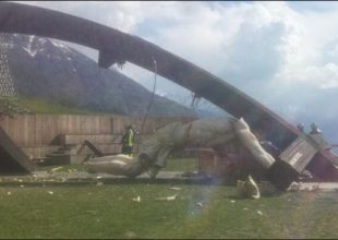 Κατέρρευσε σταυρός αφιερωμένος στον πάπα