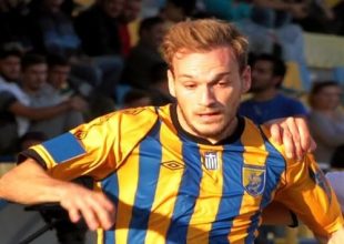 Αυτός είναι ο Μιχάλης Μπακάκης