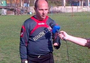 Τερματοφύλακας με ένα χέρι!