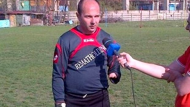 Τερματοφύλακας με ένα χέρι!
