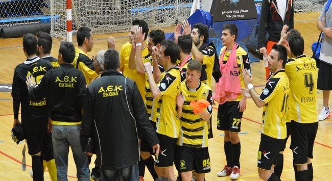 Με ΑΕΚτζίδικο πάθος στον τελικό των τελικών! (vids)