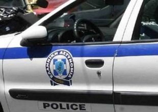 Έβαλε στο διαδίκτυο αγγελία για μαχαίρια και φωτοβολίδες και συνελήφθη