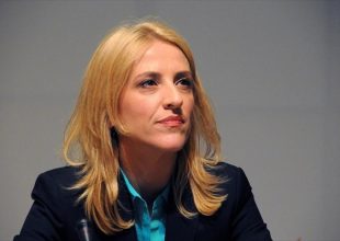 Δούρου: «Δεν έχω λόγο να μην βοηθήσω την ΑΕΚ»